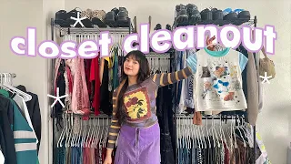 CLOSET CLEANOUT // declutter + organize my "mountain of clothes" I call a CLOSET!!!