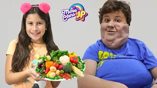 Maria Clara ensina o JP a comer e a se exercitar bem ♥Maria teaches JP to eat and exercise properly