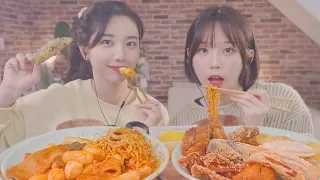 ASMR - Homemade Garlic TeokkBokki,Deep Fried Platter Mukbang with WooJung