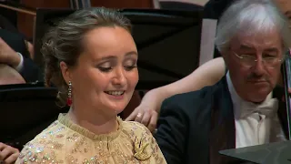 Franz SCHUBERT - «Ave Maria», D. 839 / Julia LEZHNEVA & Russian National Orchestra (Live)