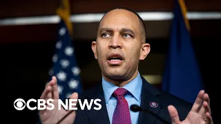 Rep. Hakeem Jeffries set to lead House Democrats, as rail strike talks continue