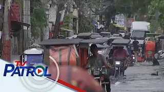 Bulacan, Pampanga binaha dahil sa pag-ulan na sinabayan ng high tide | TV Patrol