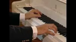 "The Flowers Waltz" | music by P.Tchaikovsky | arrangement & performance by Karen Kornienko