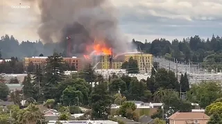 Massive fire prompts evacuations in Redwood City