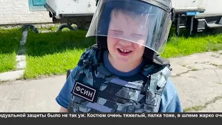 Дети в колонии