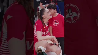 Zehra Gunes Kissing Seen 😍💯 #zehragunes #volleyball #sports #turkey #trending #cute #beauty #viral