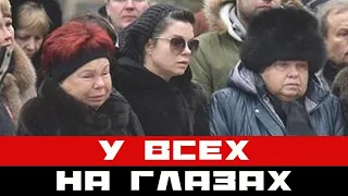 Закрой пасть! Мать у всех на глазах заткнула Королёву!!!