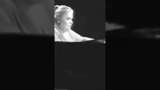 Tatiana Nikolàyeva playing Toccata and Fugue