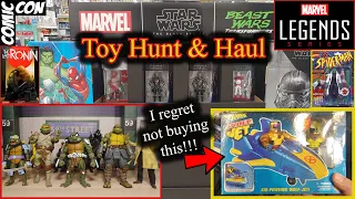 Toy Hunting Marvel Legends & Neca TMNT at Charlotte COMIC CON | I REGRET NOT BUYING THIS TOY...