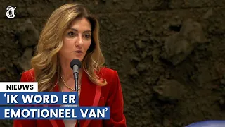 Dilan Yesilgöz breekt tijdens emotioneel betoog