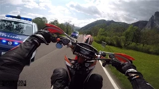 RAW: Wheelie In Front Of The Police! Giving high 5's to strangers / GoPro / Crashking