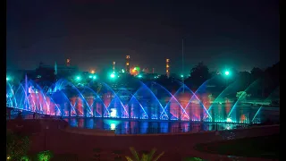 Colourful Fountains Dancing in Lahore