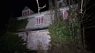 30 Years Abandoned Mansion - Did I Find A Ghost | Hidden And Everything Left Behind