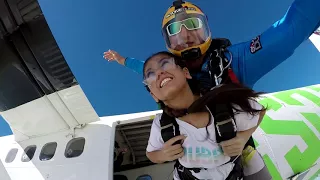 My first SkyDive experience Dubai Мой первый прыжок с парашютом в Дубай أول قفز بالمظلات في دبي