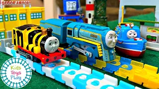 Race Thomas TOMY Plarail Capsule Toy Trains with Kids Toys Play