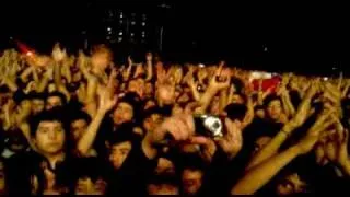 Iron Maiden en vivo - "Hallowed Be Thy Name" (desde cancha)