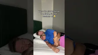 Wenn sie weiter kuscheln will😂 #shorts #tiktok #jonathanschoeck #couple