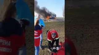 Під Херсоном медики везли пораненого. Окупанти підбили швидку.