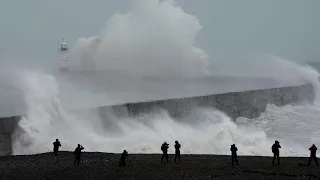 Storm Ciaran hits UK coastline