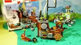 Распаковываем и Играем в Лего Злые Птички Пиратский Корабль Свиней - LEGO Angry Birds Movie Piggy Pi