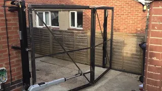 Bi Fold Gate Mechanism