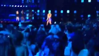 JLO performs on American Idol Season13  finale