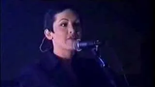 The Go-Go's - Our Lips Are Sealed (Live 2001)