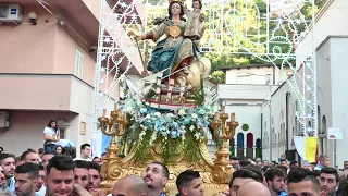 Bagnara Calabra MADONNA DI PORTOSALVO festa 2022. Trionfale uscita di corsa della processione.