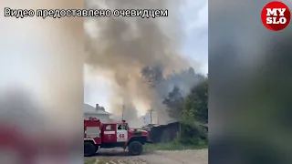 В Богородицке подожгли блок сараев: видео