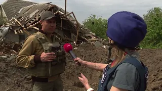 Армия РФ обстреляла территорию оккупированого поселка Казачья Лопань и сняли пропагандистское видео