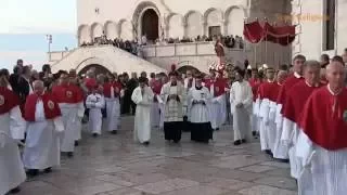 TRANI - Festa liturgica SAN NICOLA il PELLEGRINO - Processione cittadina