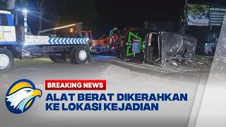 BREKING NEWS - Proses Evakuasi Bus Rombongan yang Terguling