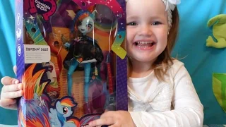 МАЙ ЛИТЛ ПОНИ Кукла Рейнбоу Дэш из  МЛП  Rainbow Dash Rockin' Hairstyle Doll EG My Little Pony