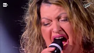 The Voice Senior: Sonia Davis conquista la finale con una strepitosa esibizione