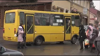 Платимо за проїзд чи за хамство? Перевізники зустрілися з ужгородцями