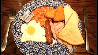 Wetherspoons ~TRADITIONAL BREAKFAST~ || £4.50 || Eating Out || Review