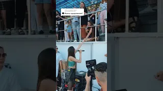 Девушка плакала, решила ей спеть песню «Слёзы» 😍❤️ #анетсай