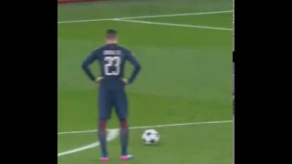 PSG vs FC Barcelone   Angel Di Maria coup franc UCL 14 02 2017 HD