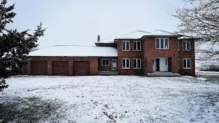 Millionaires ABANDONED 1980s country mansion forgotten in the middle of nowhere