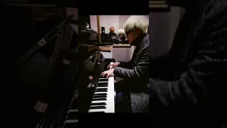 Jimin recording Yoongi while playing I need U in piano