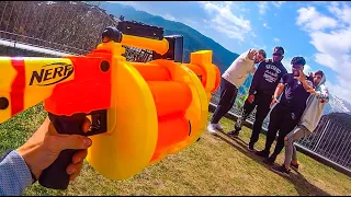 24 HORAS DE BROMAS A MIS AMIGOS CON NERF !! LE DISPARO CON TODAS LAS NERF !! Makiman