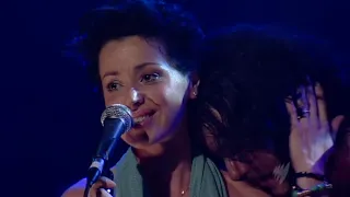 Tina Arena and Jeff Martin - Don't Give Up (Live on Rockwiz)