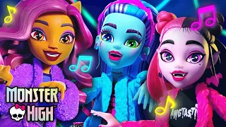 Creepover Party (Music Video) ft. Draculaura, Clawdeen, Frankie & Twyla | Monster High