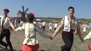 Десятый фестиваль национального ковра «Gagauz kilimneri - 2023» прошёл в селе Гайдар, 26 августа.