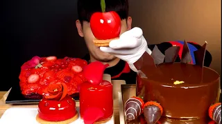 ASMR 새빨간 라즈베리🔴 아이스크림 케이크와 진한 초코 글레이즈케이크🍫 먹방~!! Red Dessert With Glazed Chocolate cake MuKBang~!!