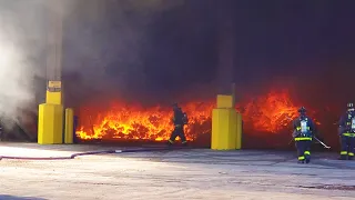 Republic Waste Facility on Fire in Chicago (on 11-7-2019) 4K