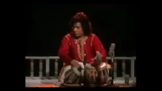 Khan Sahib Baba Tari Khan Performing Solo With Diffrent Qaidas and Tihahes