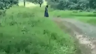 Bruja Ataca A Personas En El Bosque