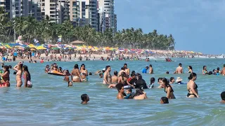 RECIFE FINAL DE SEMANA E PERIGOSO BANHO DE MAR MARÉ CHEIA tem tubarão