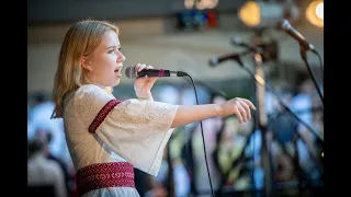 Ukrainian yodeler in America - Chime bells - Sofia Shkidchenko